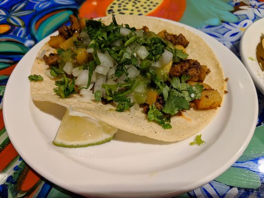 Woody's Tacos by null
