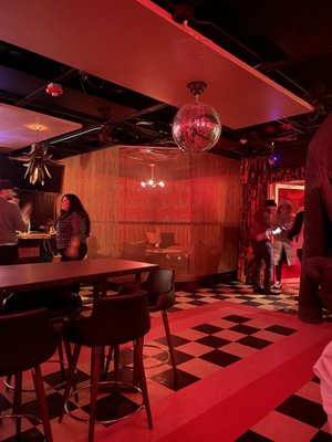 Wiggle Room by null