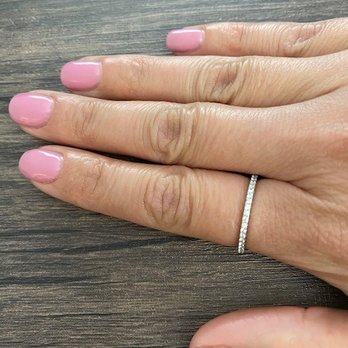 New York Nails 2 - Giah fixed my nails. - Nail Salons Near Me - Pacifica, California