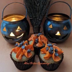 Mini Bites Cupcakery - Halloween "Chocolate Chip" Mini Cupcakes