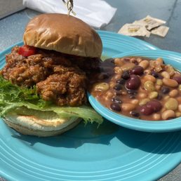 Barbecue pork sandwich with baked beans!!! Barbecue pork sandwich with baked beans!!!