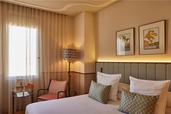 Grand Hotel Central by null