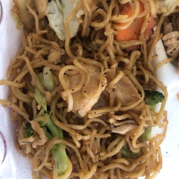 Thai Basil Signature - Siamese Chow Mein (with chicken) - Thai Near Me - Phoenix, Arizona Thai Basil Signature - Siamese Chow Mein (with chicken) - Thai Near Me - Phoenix, Arizona