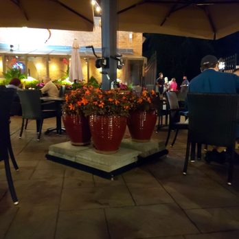 The Main Pub - American Near Me - Manchester, Connecticut