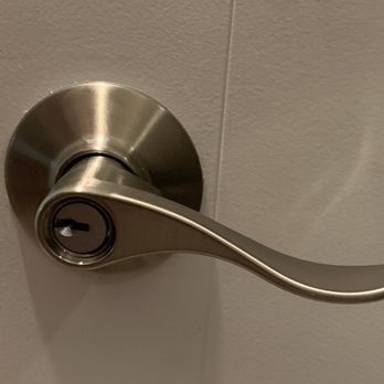 Texas Premium Locksmith - Installed doorknob - Keys & Locksmiths Near Me