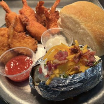 Maverick Steaks & Spirits - Bars Near Me - Litchfield, Illinois Maverick Steaks & Spirits - Bars Near Me - Litchfield, Illinois