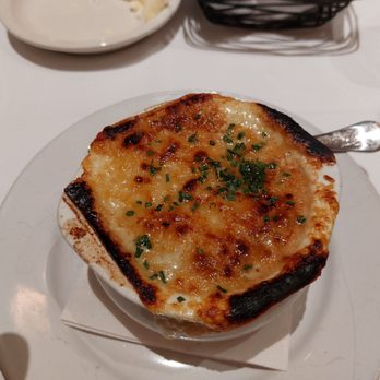Royal 35 Steakhouse - French Onion Soup - Steakhouses Near Me - New York, New York Royal 35 Steakhouse - French Onion Soup - Steakhouses Near Me - New York, New York
