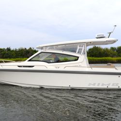 Longshore Boats - Nimbus W9 2024 - September 2024 Longshore Boats announced Nimbus would be joining their fleet, this is the first boat in stock!