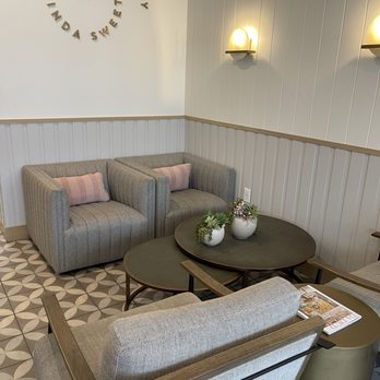 Sugar & Sage Bakery - Interior seating - Coffee & Tea Near Me - Dallas, Texas Sugar & Sage Bakery - Interior seating - Coffee & Tea Near Me - Dallas, Texas