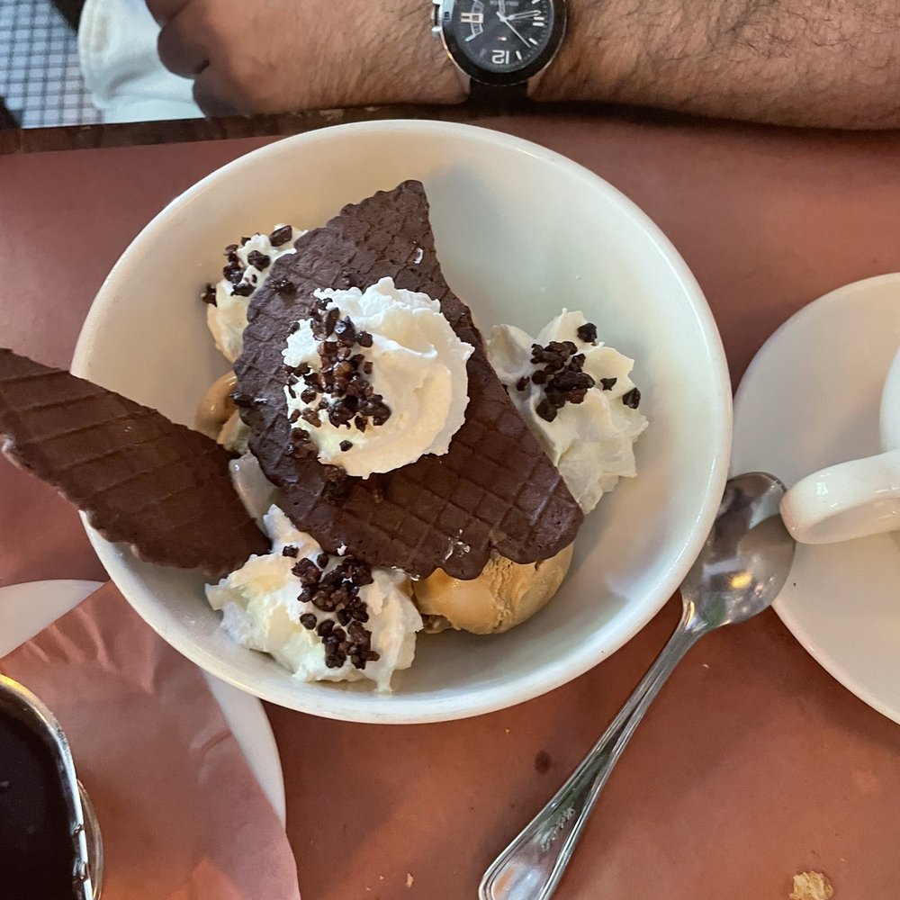 The Smith - Hazelnut Mocha Sundae - New American Near Me - Washington, DC, District of Columbia