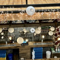 Homeplace Beer Company - Super festive seasonal decorations!