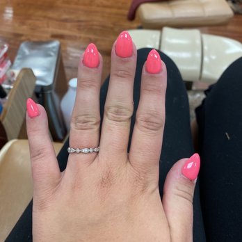 Angell Nails - Nail Salons Near Me - Providence, Rhode Island