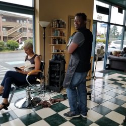 Diversity Salon - Linard, Bobbie and Carol are phenomenal hair designers. Diversity Salon in Edmonds get's a 5 star review from me!