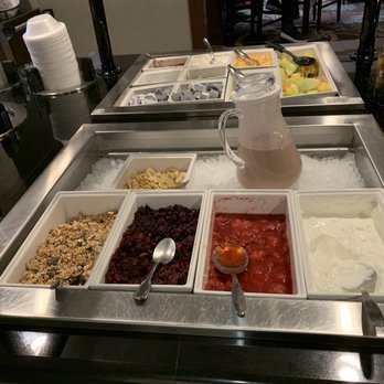 Staybridge Suites Indianapolis Downtown-Conv Ctr - Yogurt bar at breakfast - Hotels Near Me - Indianapolis, Indiana