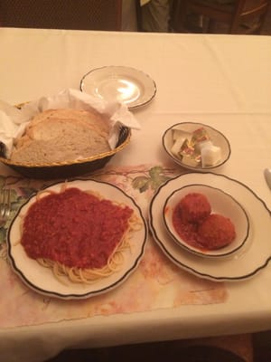 Minard's Spaghetti Inn by null