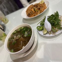 Pho One Sushi - Pho, Pad Thai, lemonade