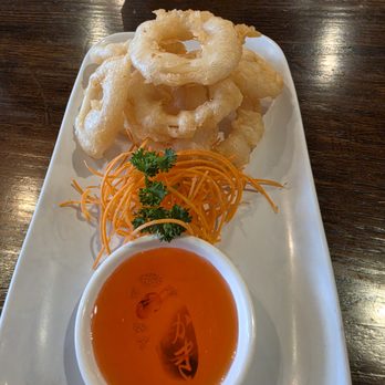Thai Mom - Fried Calamari... 1da4 batter with tender Squid - Thai Near Me - Vienna, Virginia