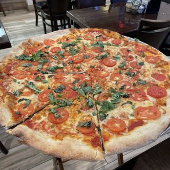 Genna Pizza - 24 inch Margherita Pizza - Pizza Near Me - Melbourne, Florida