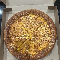 Little Caesars - Stuffed Pretzel Crust Pizza with Cheese Sauce & Cheese