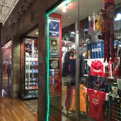 World of Flags - Such high hopes for this place. Completely disappointed.