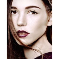 City Lights Beauty Agency - Editorial beauty makeup with berry lip and sculpted brows, photoshoot makeup artistry by City Lights Beauty Agency