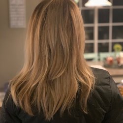 Kiss Kiss Bang Bang Salon