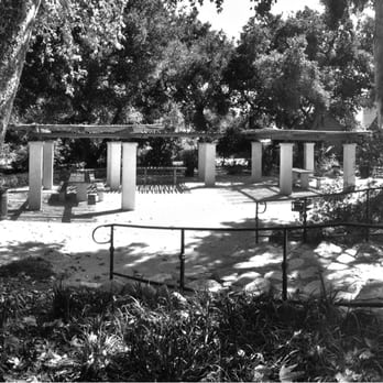 Washington Park - Covered areas in lower park. - Parks Near Me - Pasadena, California