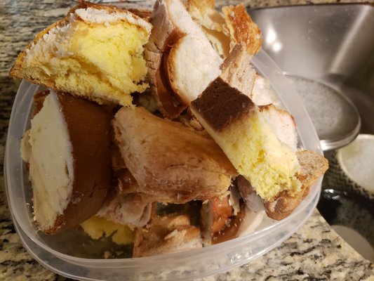 Maytena Bakery by null