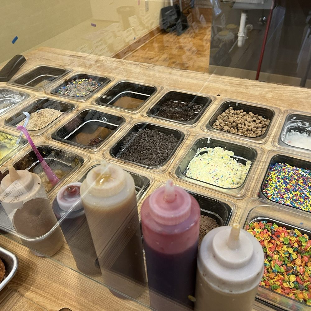 Circles on the Square - Donuts Near Me - Medina, Ohio