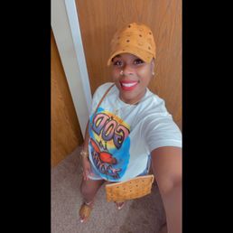 Happy I went with the cognac color for my MCM shoes, purse, and hat! I have to go back and get more! Happy I went with the cognac color for my MCM shoes, purse, and hat! I have to go back and get more!