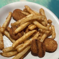 Mis Dos Abuelos Mexican Restaurant - Kids chicken nuggets