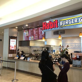 Habit Burger & Grill - Store front 2 - Burgers Near Me - Las Vegas, Nevada Habit Burger & Grill - Store front 2 - Burgers Near Me - Las Vegas, Nevada