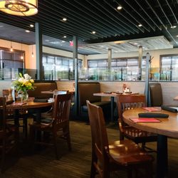 Blue Ridge Grill - Dining area