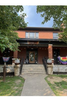 Frothy Monkey by null