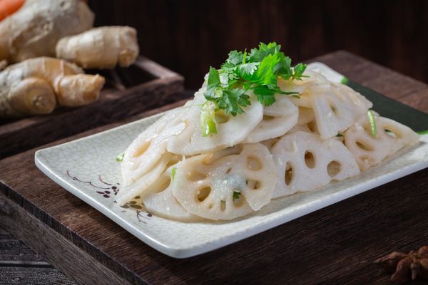 Yuanbao Jiaozi by null