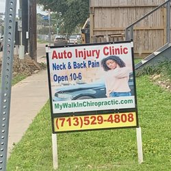 Walk In Chiropractic - Outside sign