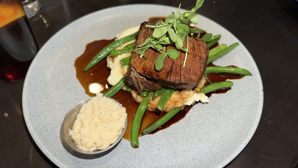 Baywood Clubhouse Restaurant Image