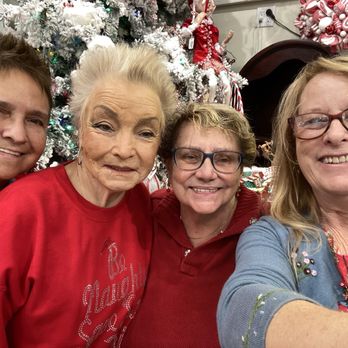 Evis Design - The girls and I at EVIS Design - Holiday Decorations Near Me - Glendale, California