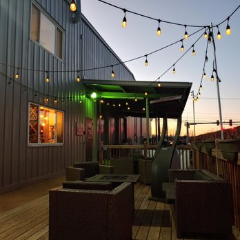 Wineworks Extended - Outside patio - Wine Tasting Room Near Me - Charlottesville, Virginia