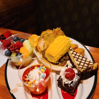 Great Wolf Lodge - Dinner Buffet - Resorts Near Me - Scotrun, Pennsylvania