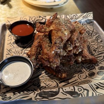 Night Owl Pizza & Drinks - Stardust wings with side of Ziggy Sauce - Pizza Near Me - Scottsdale, Arizona Night Owl Pizza & Drinks - Stardust wings with side of Ziggy Sauce - Pizza Near Me - Scottsdale, Arizona
