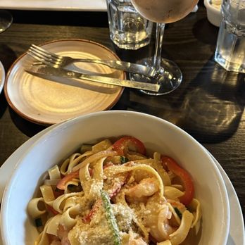 Aixois - Pates Fraiches Aux Saumon et Crevettes - French Near Me - Kansas City, Missouri