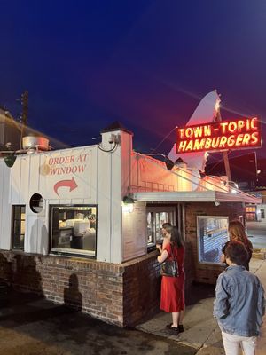 Town Topic Hamburgers Broadway by null