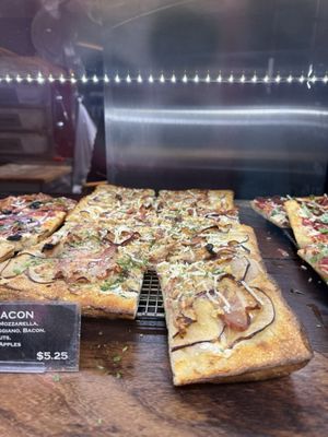 Williamsburg Pizza by null Williamsburg Pizza by null