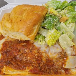 Beef Lasagna Special w/ Caesar Salad & big garlic bread, Mama Mía!
