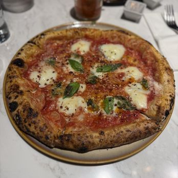 Mucca Pizzeria - Margherita Pizza - Pizza Near Me - Portland, Oregon Mucca Pizzeria - Margherita Pizza - Pizza Near Me - Portland, Oregon