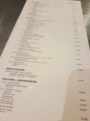 La Vinoteca by null