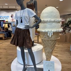 Anthropologie - Adorable decor