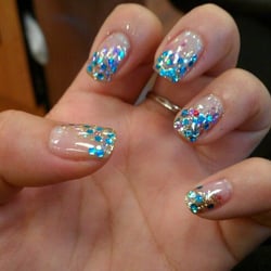 Nail Trix - Beautiful Glitter and gemstones Set Design by Hannah