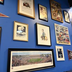 Zios Deli and Heroes
